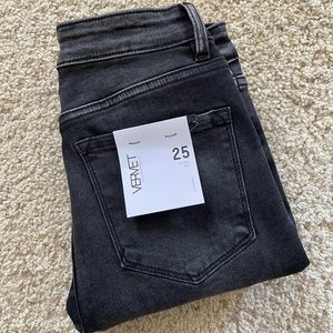 VICI Periodic High Rise Distressed Skinny size 25